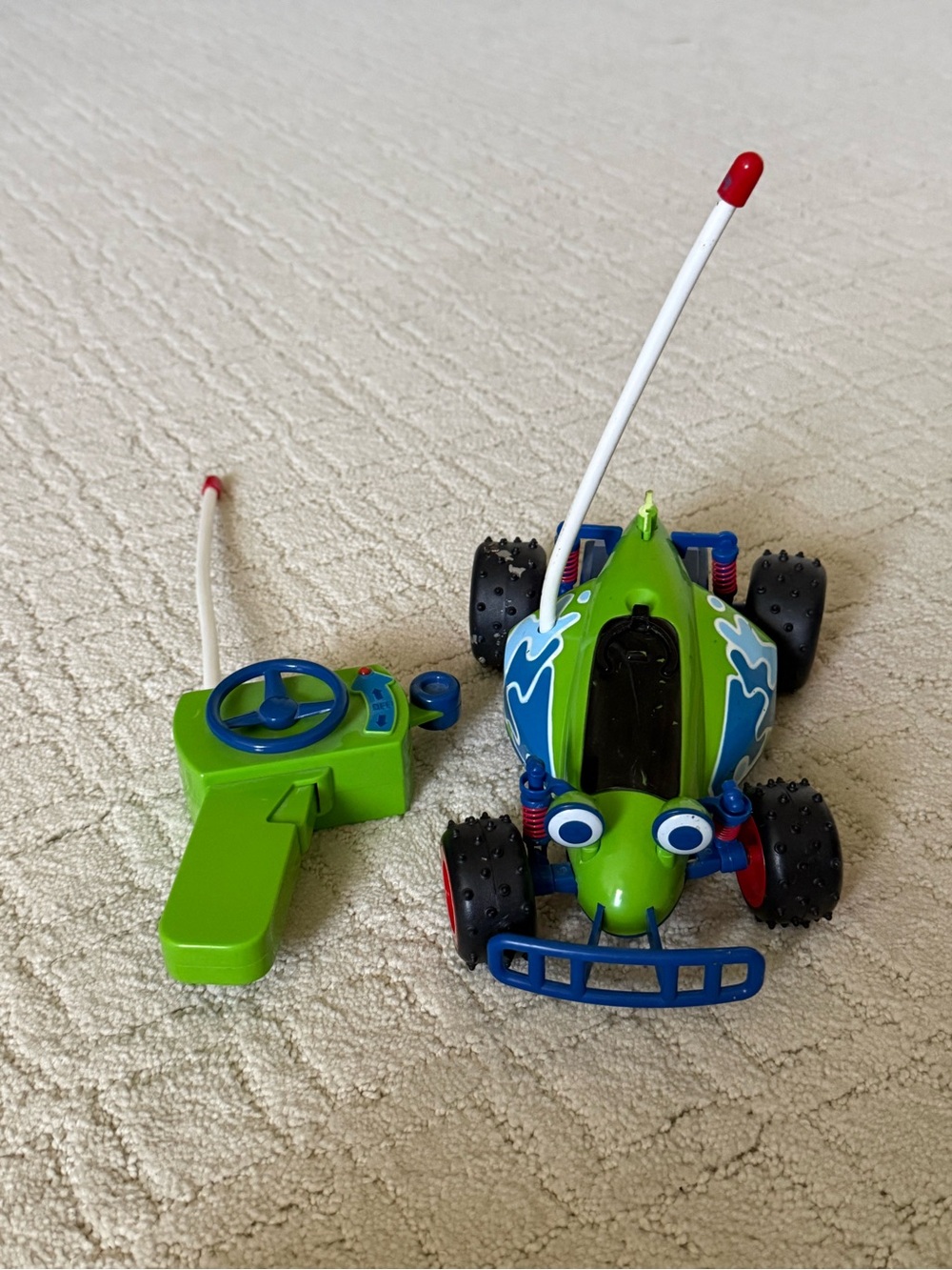VINTAGE COLLECTIBLE DISNEY PIXAR TOY STORY RC Car Thinkway Toys